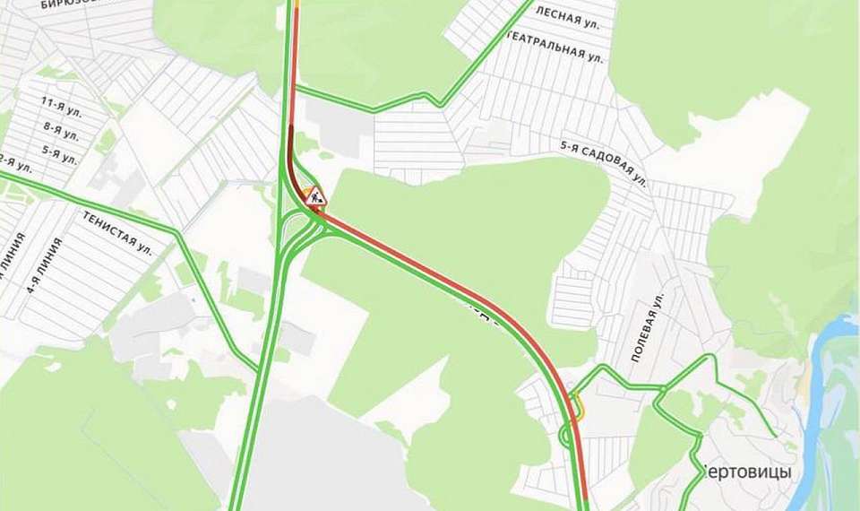 Пробка в 7 км заблокировала выезд из Воронежа