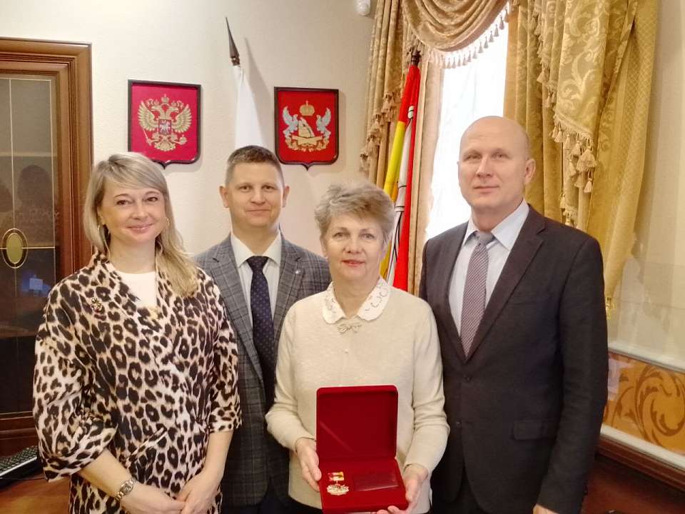 В Коминтерновском районе отметили работу общественной приемной