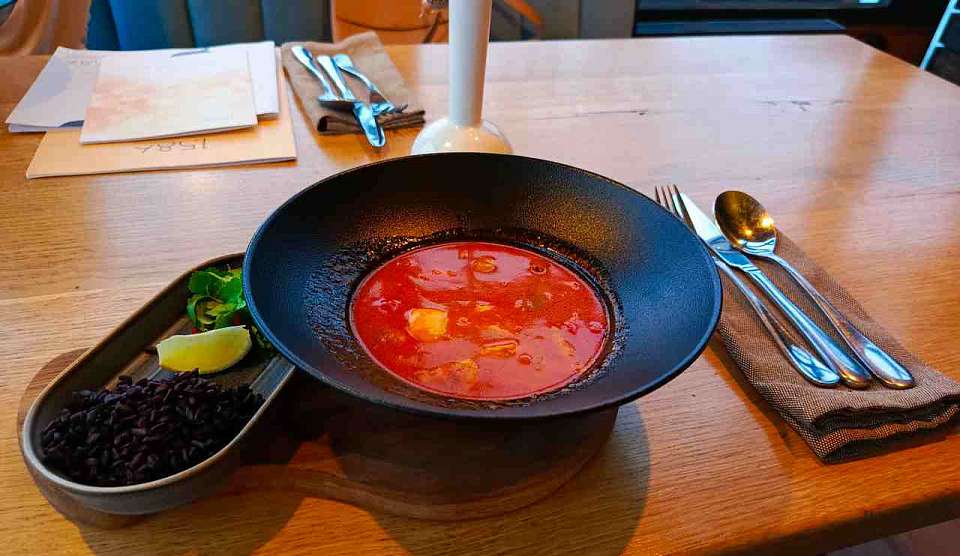 Воронежцам объяснили, отчего выросли цены в кафе и на овощи