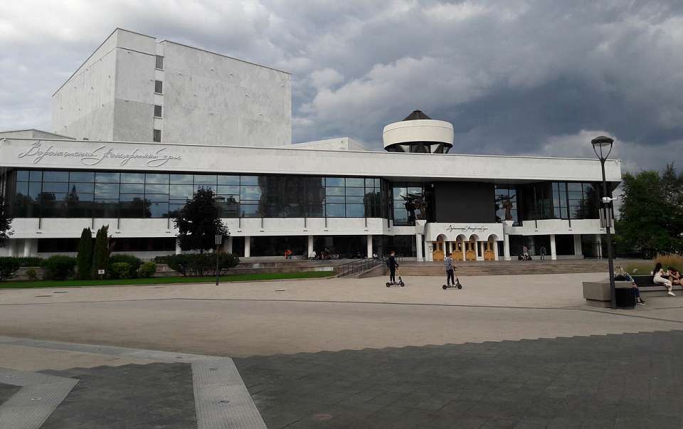 На обновление фасада концертного зала в Воронеже выделено более 9 млн рублей