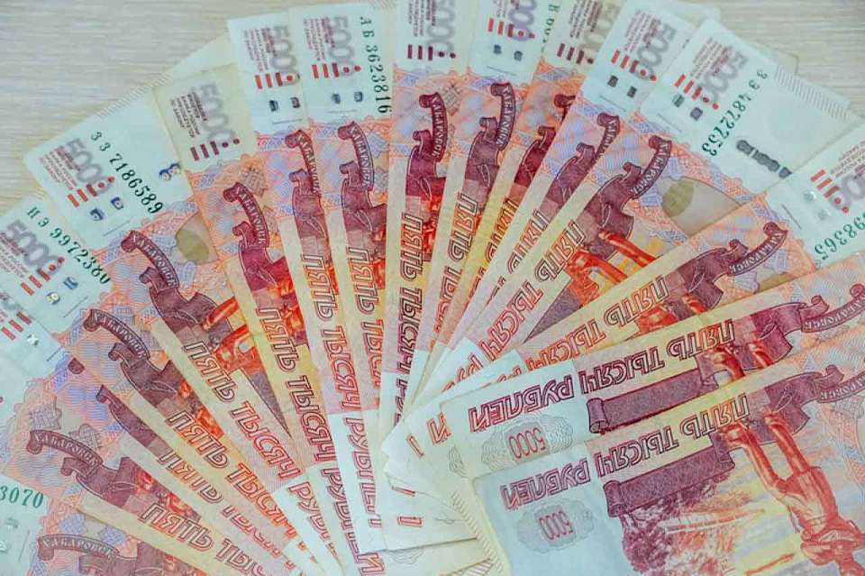 Свердловский студент повесил микрозаем на жителя Воронежской области через мессенджер