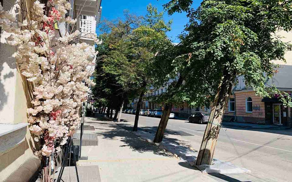 Еще один тротуар обновили в Центральном районе