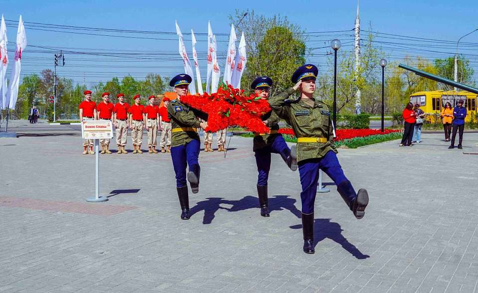 Венок славы: в Воронеже стартовала межрегиональная акция ко Дню Победы
