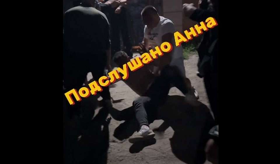 Драку с участием 40 человек в воронежском райцентре сняли на видео