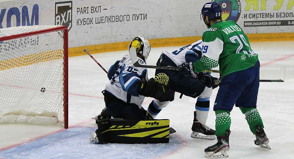 Воронежский «Буран» уступил в Нефтекамске «Торосу»