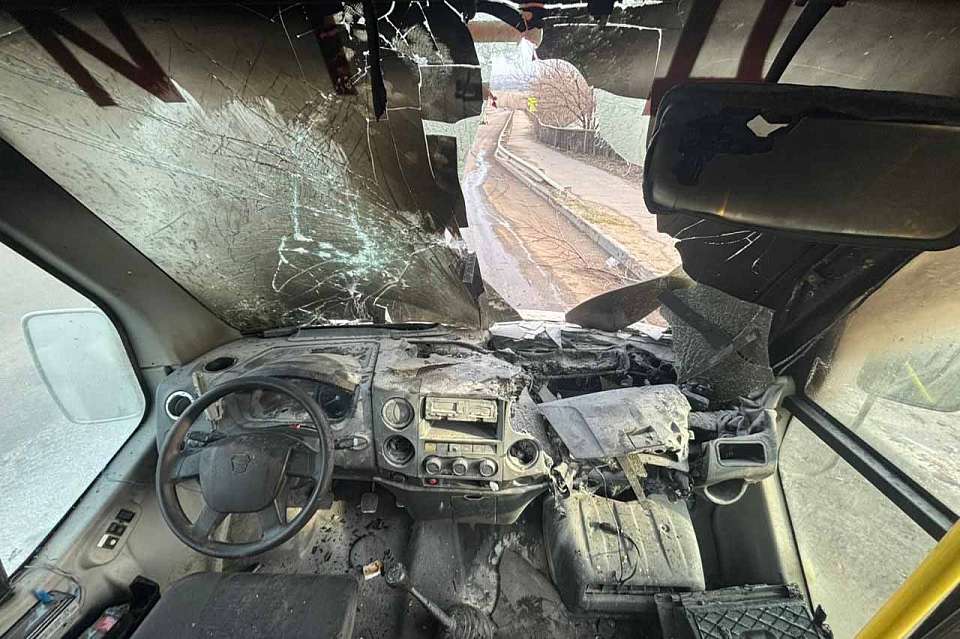 Школьный автобус загорелся на ходу в Воронежской области