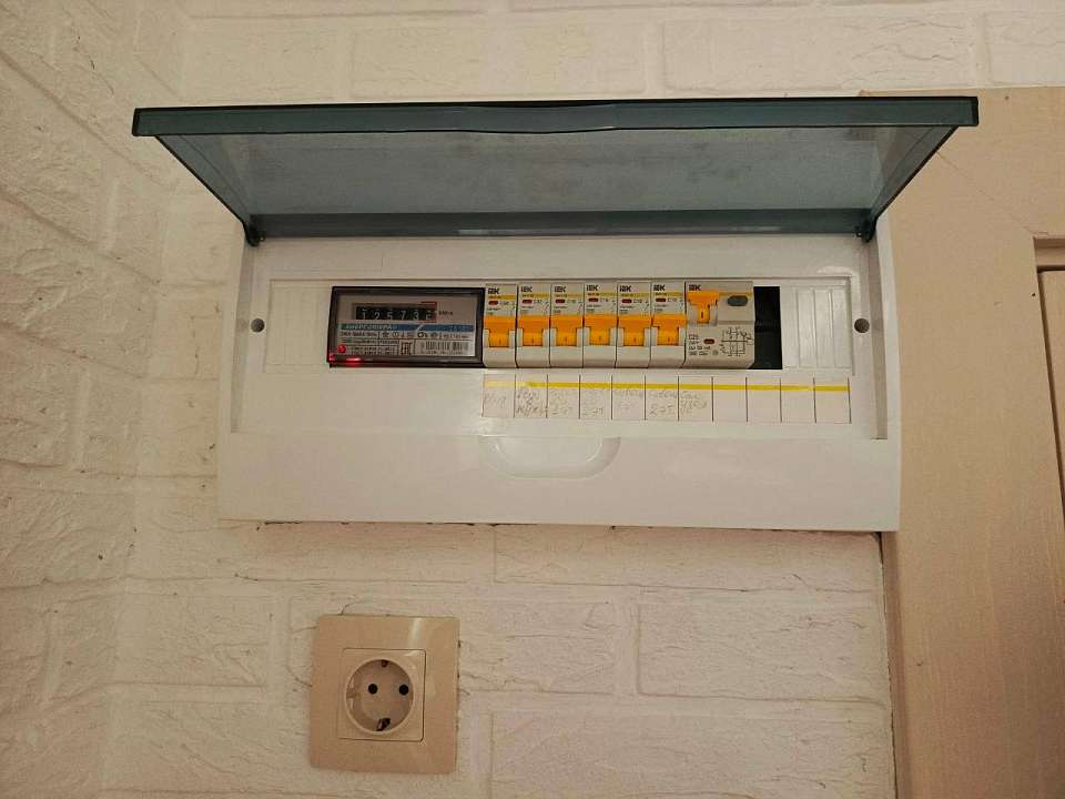 Майнеры и подключённые к воронежскому дому киоски сожгли электричества на 1,5 млн