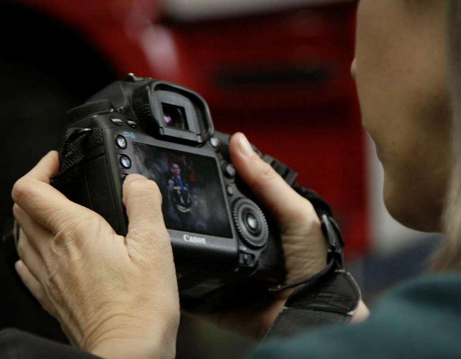 Красочный календарь с пожарными в поддержку онковыздоравливающих детей создают в Воронеже