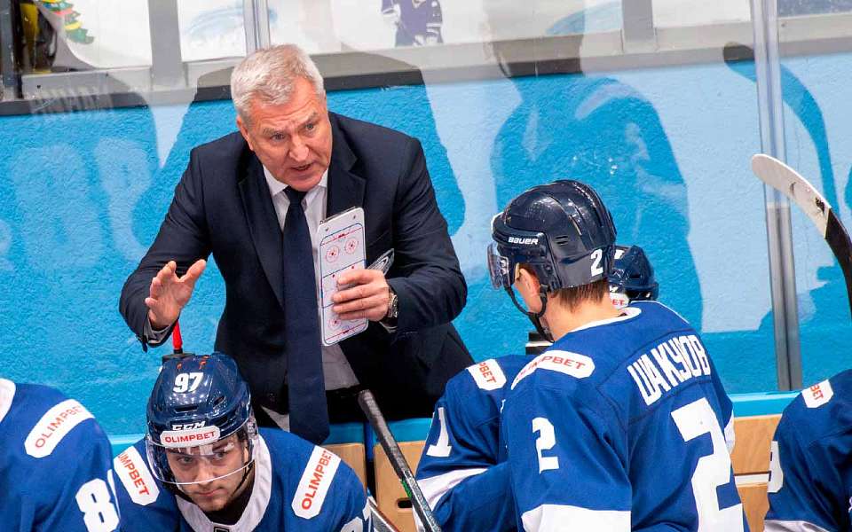 Главный тренер Олег Браташ покинул воронежский «Буран»