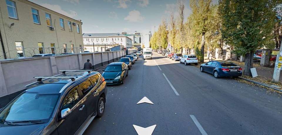 Запретят парковку на улицах Минской и Старых Большевиков в Воронеже
