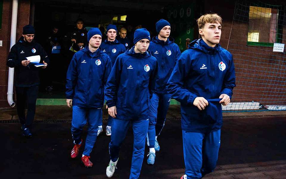 Молодёжка воронежского «Факела» проходит первый зимний сбор