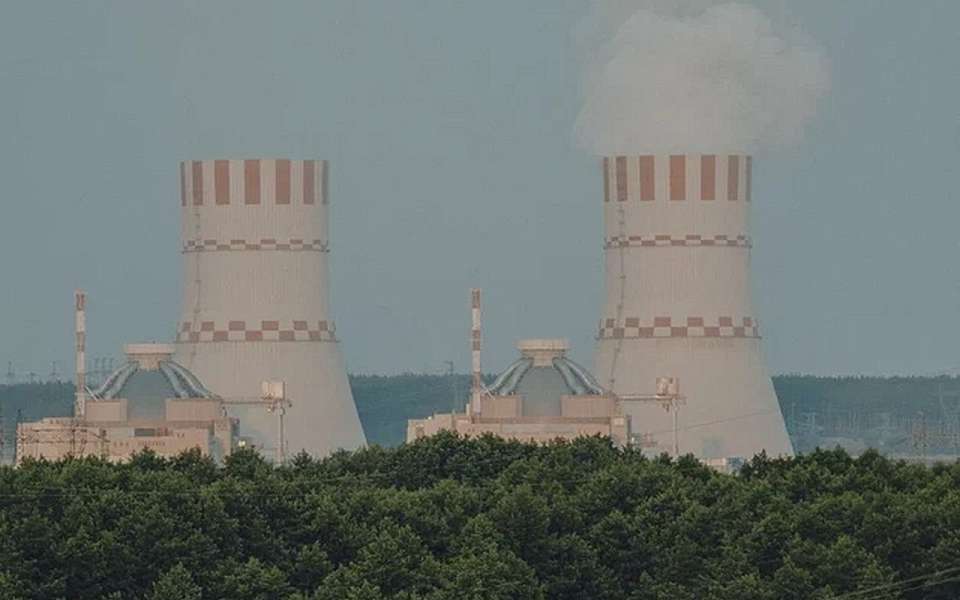 Боевой беспилотник врезался в градирню Нововоронежской атомной станции