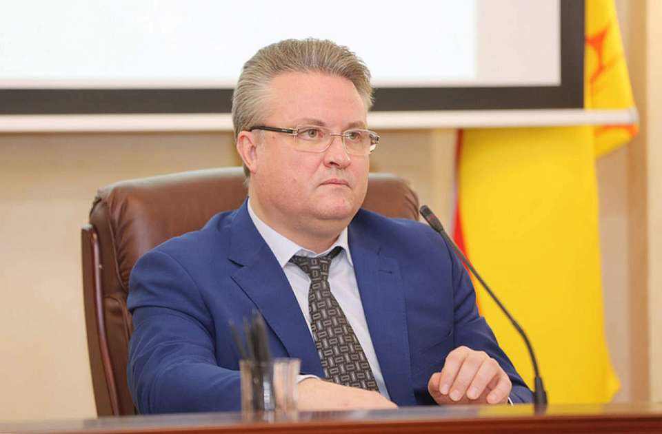 Мэр Воронежа о гололёде: «Ни один город мира в момент не справится с таким погодным явлением»