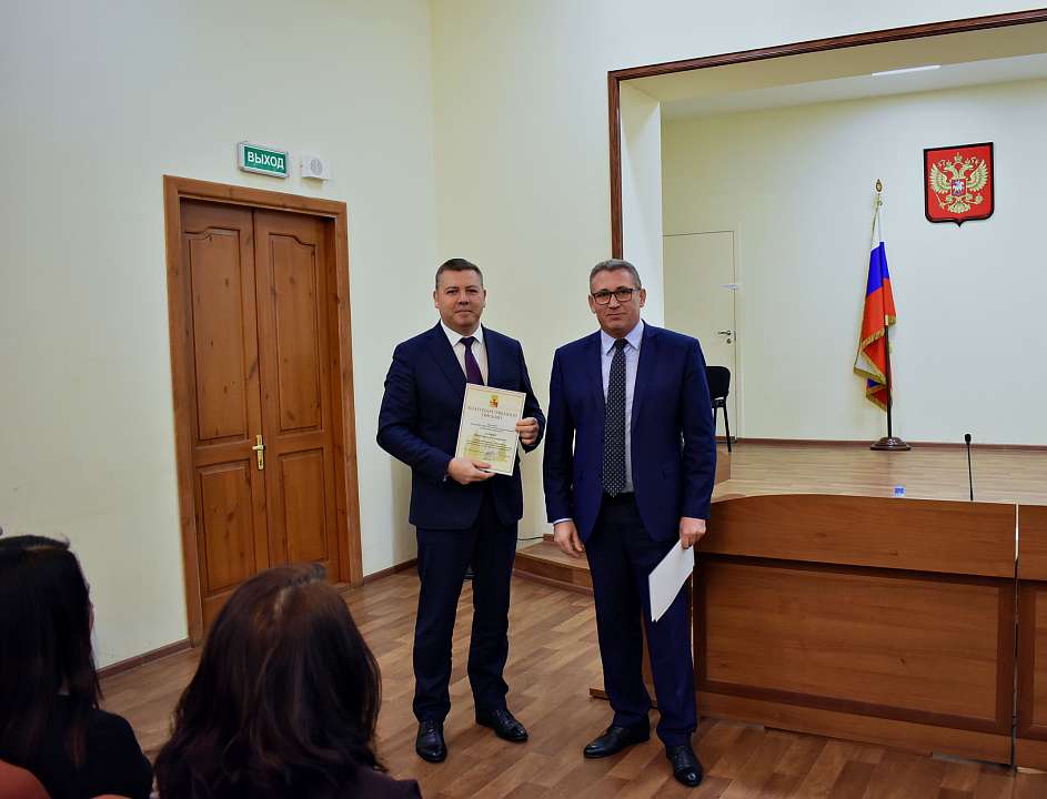 В Ленинском районе рассмотрели итоги осеннего месячника благоустройства