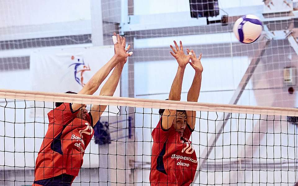 Одну победу в двух матчах в Майкопе одержали воронежские волейболисты