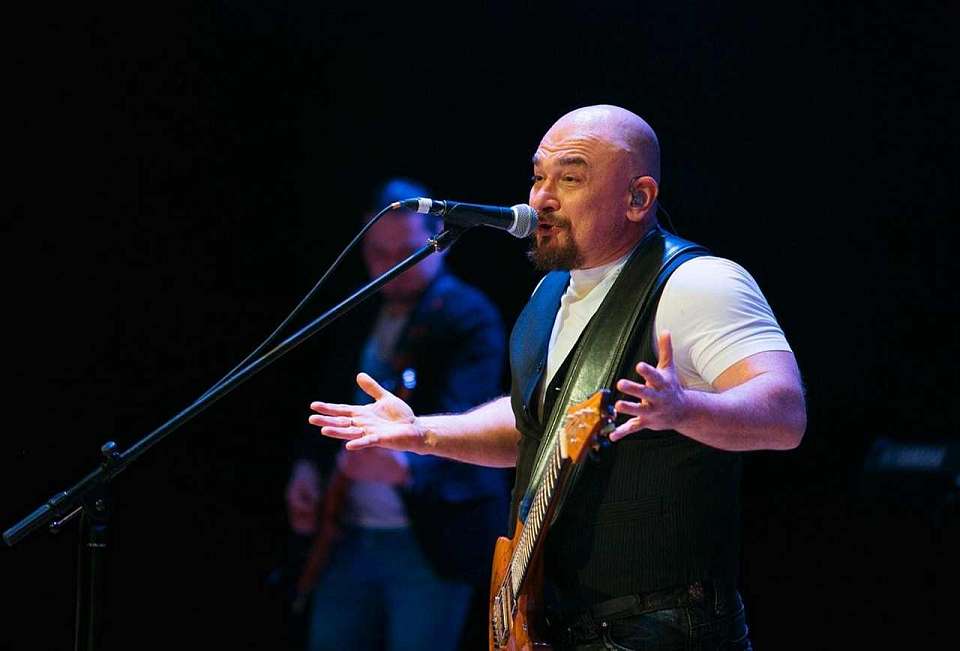 Сергей Трофимов пригласил воронежцев на «шашлычок под коньячок»