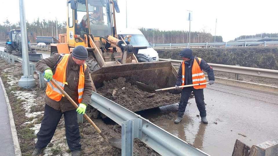 Комбинат благоустройства поддерживает порядок на улично-дорожной сети Железнодорожного района