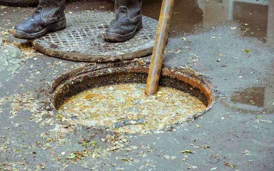 Причины появления в городе канализационного запаха назвали в воронежском водоканале