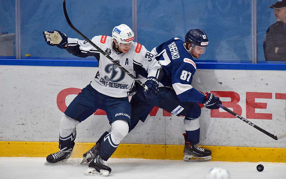 Питерское «Динамо» сократило отставание в серии с воронежским «Бураном»