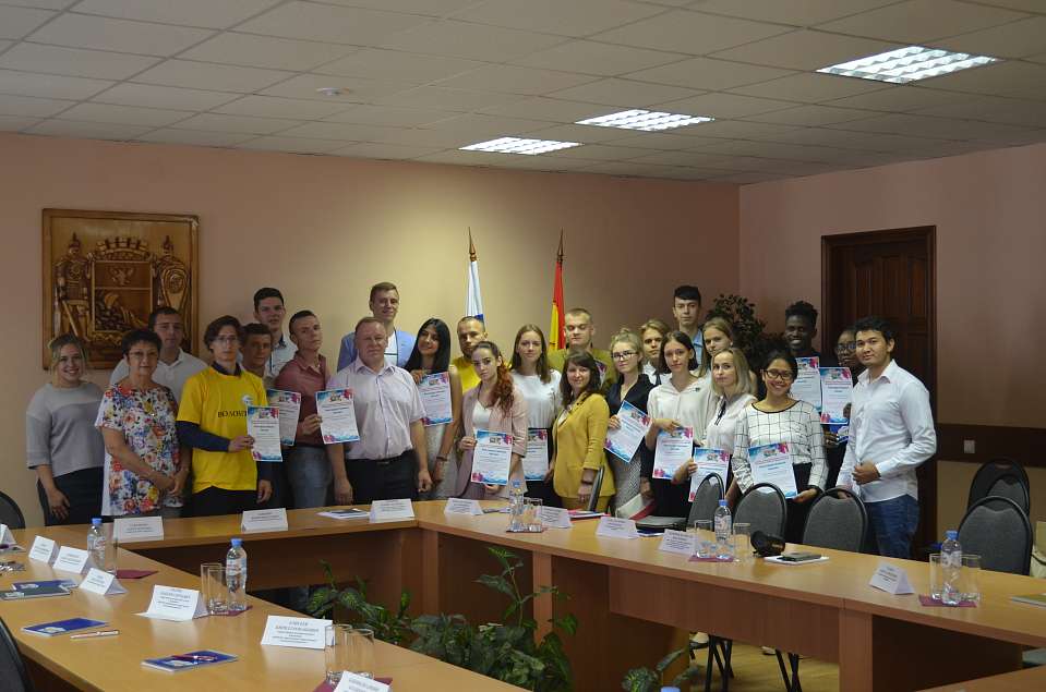 В Коминтерновском районе отметили День молодежи