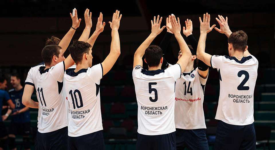Воронежские волейболисты одержали три победы в адыгейской столице