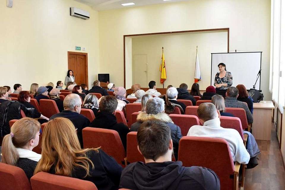 Члены УИК проведут подомовой обход избирателей в Воронеже с 17 февраля по 7 марта