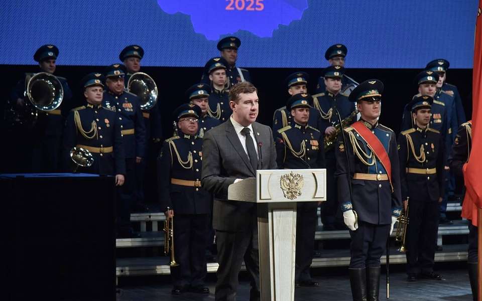 Налоговую службу региона с юбилеем поздравили руководители Воронежской области