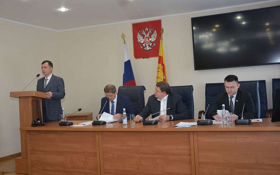 Вопросы благоустройства территорий школ и детских садов обсудили в Воронежской гордуме