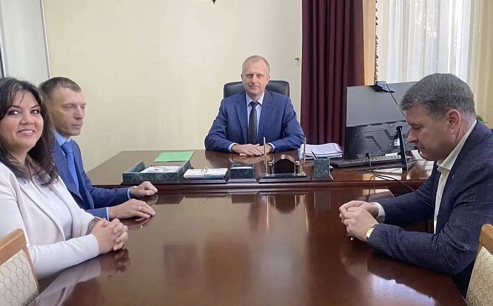 Нового руководителя представили министерству лесного хозяйства Воронежской области