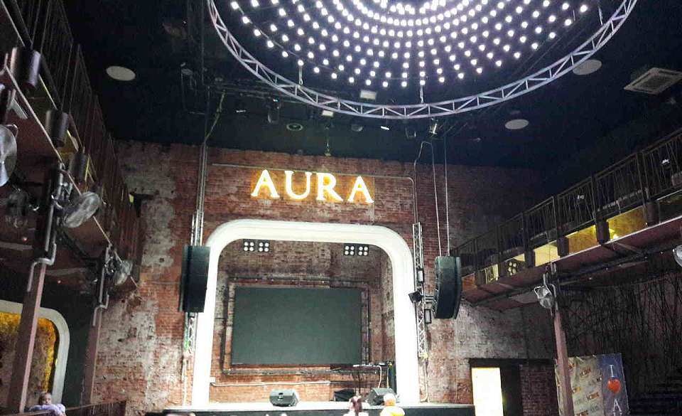 Воронежцев встревожило скопление пожарных машин возле ночного клуба в центре города