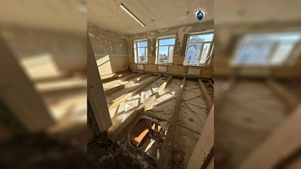 ЧП в воронежском Панино: учительница провалилась сквозь пол второго этажа в закрытой на ремонт школе