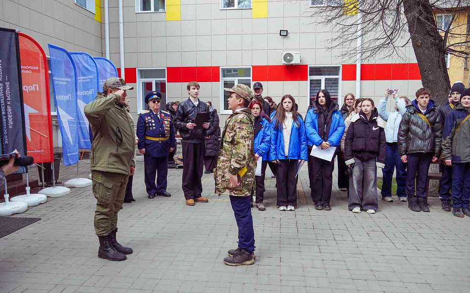 Командный дух «Зарницы». В Ленинском районе Воронежа прошел районный этап соревнований