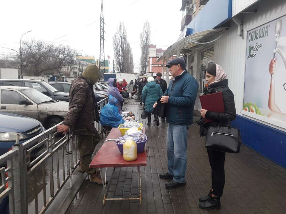  В Коминтерновском районе проходят совместные рейды по несанкционированной торговле