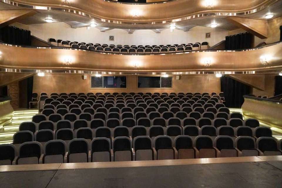 Мэр Воронежа рассказал, на какой спектакль он с семьей ходил уже три раза