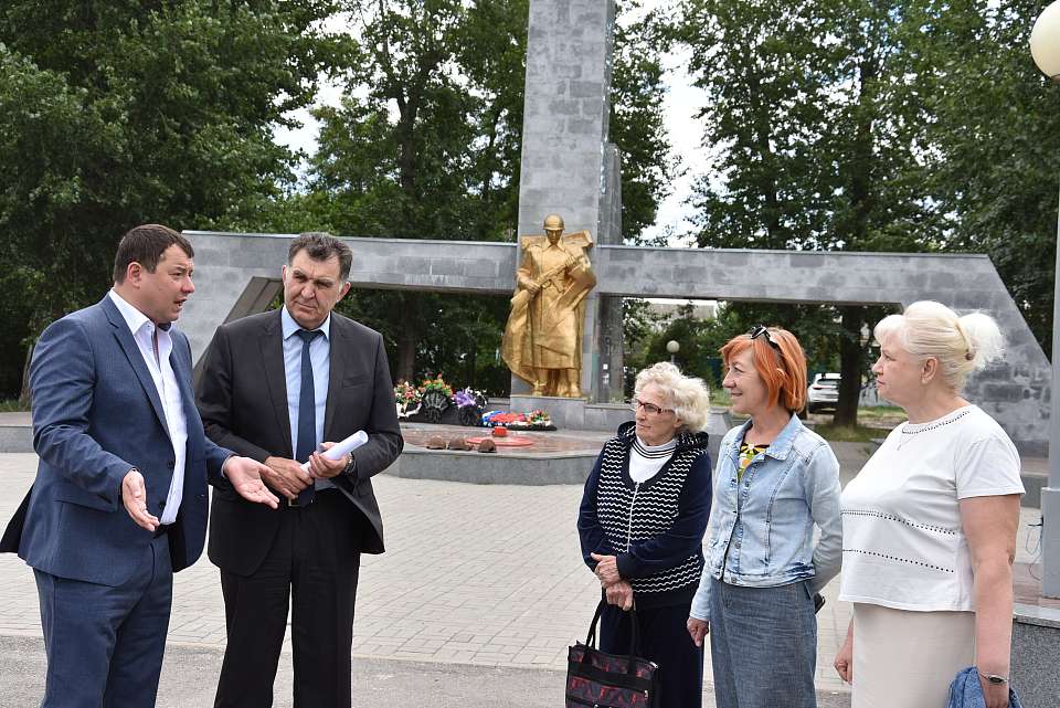 В Железнодорожном районе обсудили развитие территории, прилегающей к скверу «Молодежный»