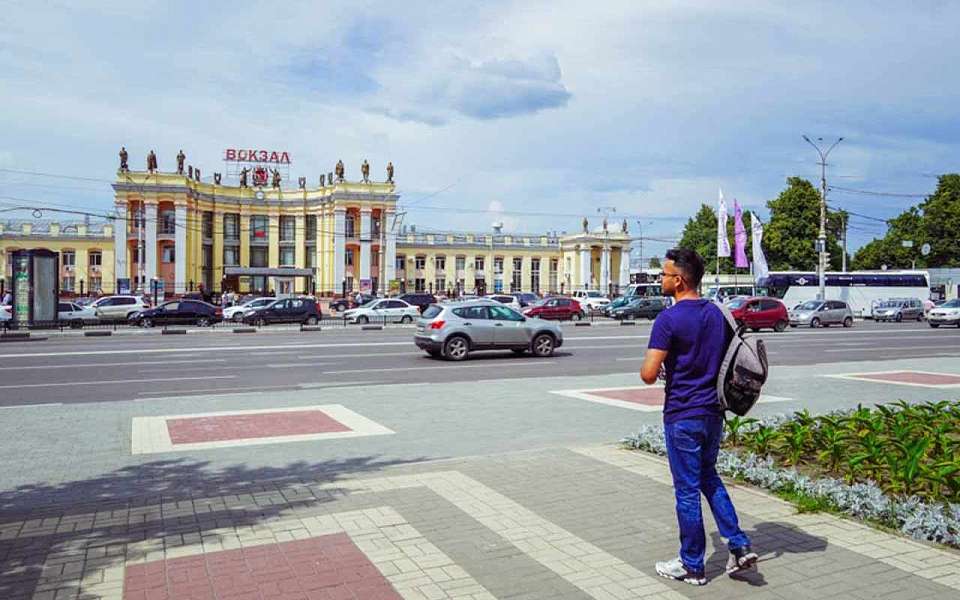 В выходные ограничат автотранспорт на привокзальной площади в Воронеже