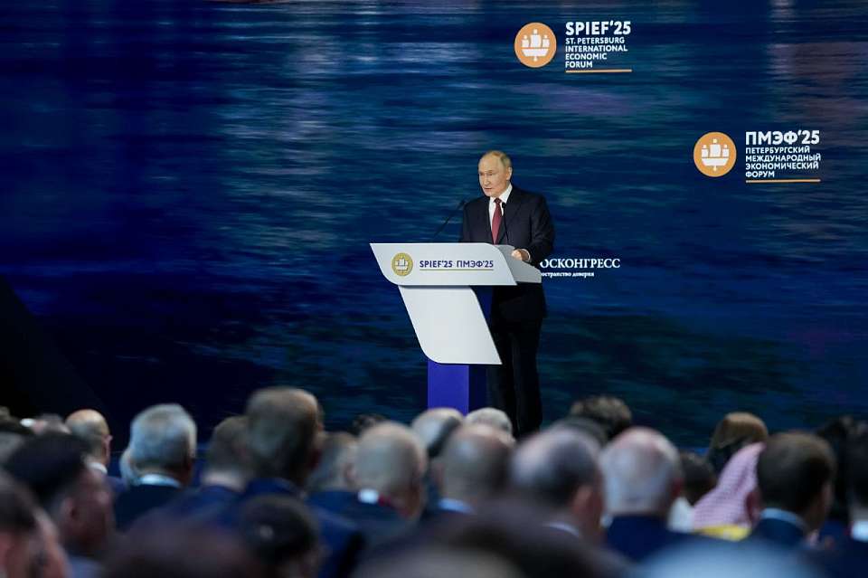 Путин отметил высокий инвестиционный климат в Воронежской области