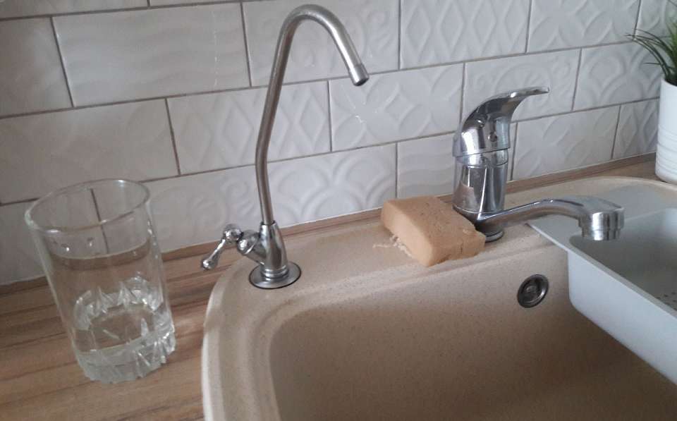 На двух улицах и в одном переулке в Воронеже отключат воду из-за замены пожарного гидранта