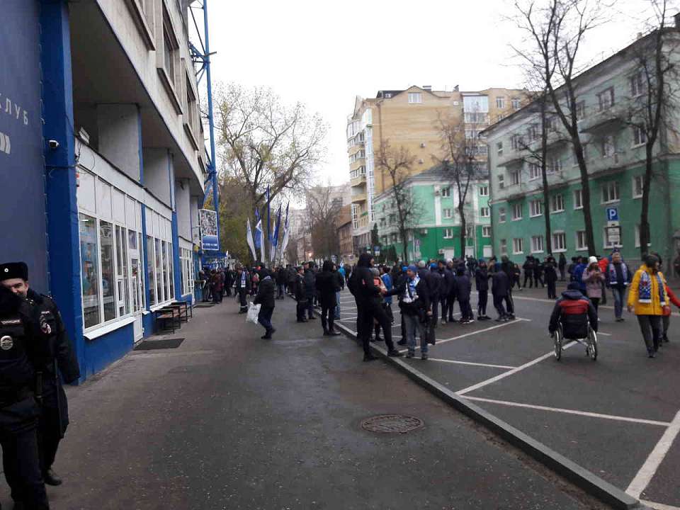 Движение транспорта закроют у Центрального стадиона профсоюзов в Воронеже