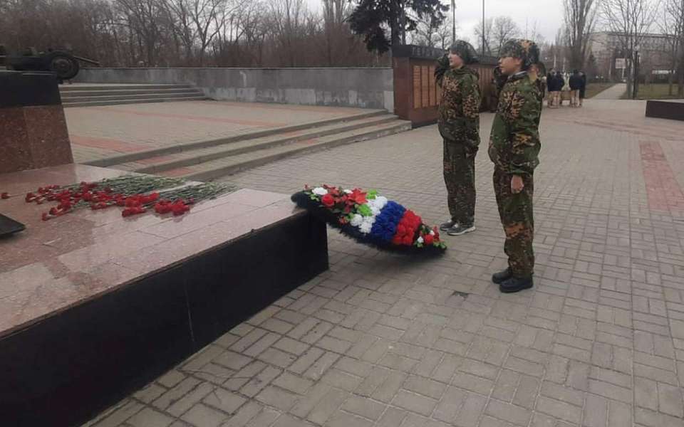 Районный этап «Поста №1»: Молодёжь Левобережного района хранит память о Великой Победе