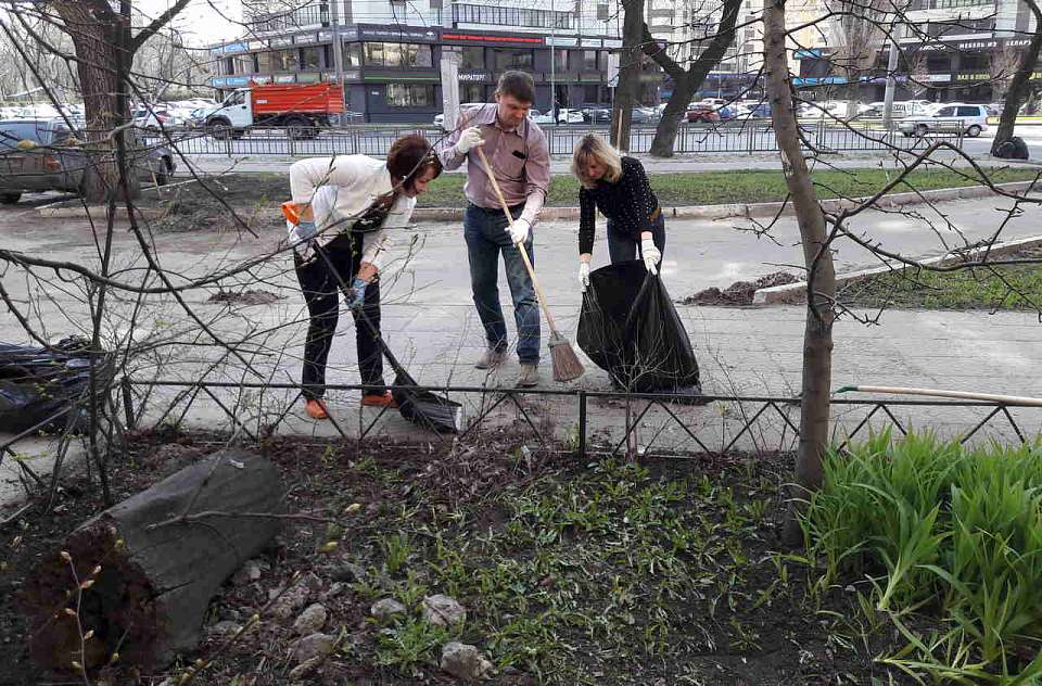 Воронежцев приглашают на общегородской субботник 25 апреля