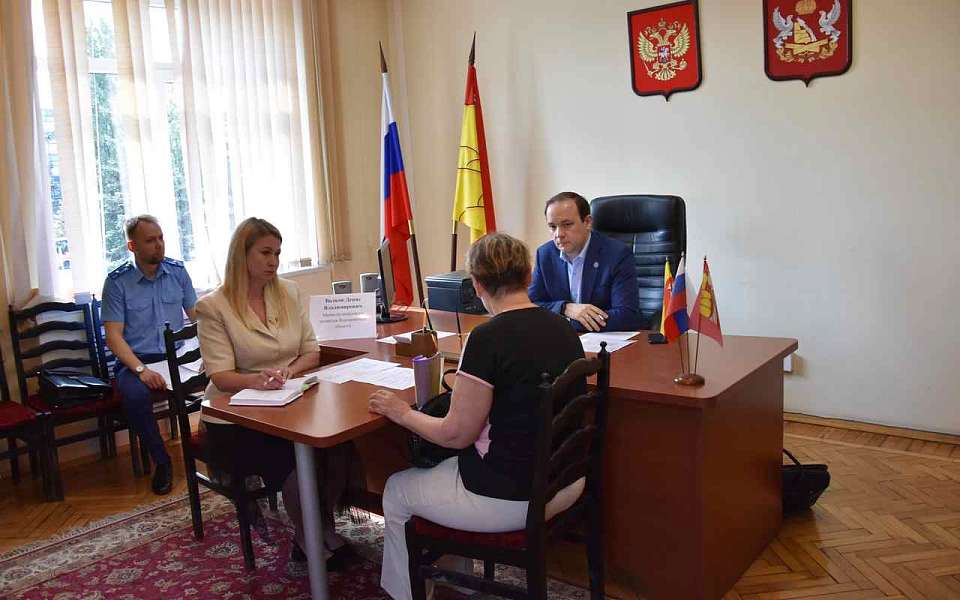 Министр цифровой политики Воронежской области Денис Волков провел прием граждан 