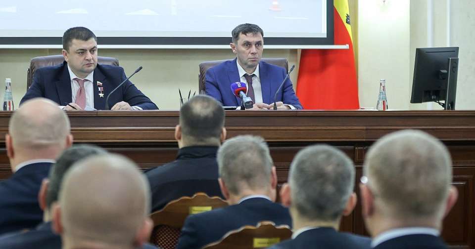 Подрыв боевых блоков, аварии в ЖКХ, реформу комбинатов благоустройства обсудили в мэрии Воронежа