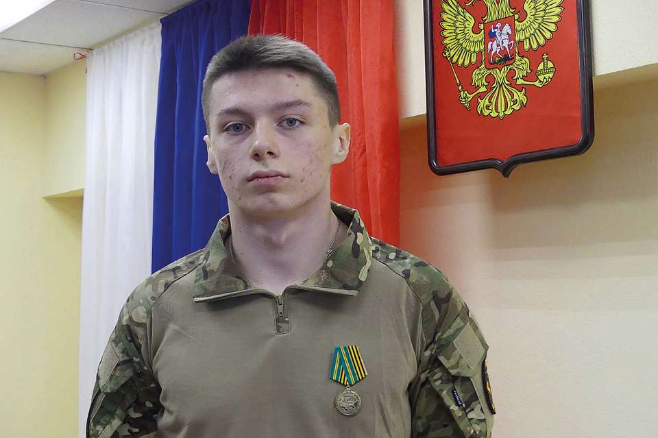 Награжденный за помощь бойцам СВО школьник рассказал, почему не мог остаться в стороне