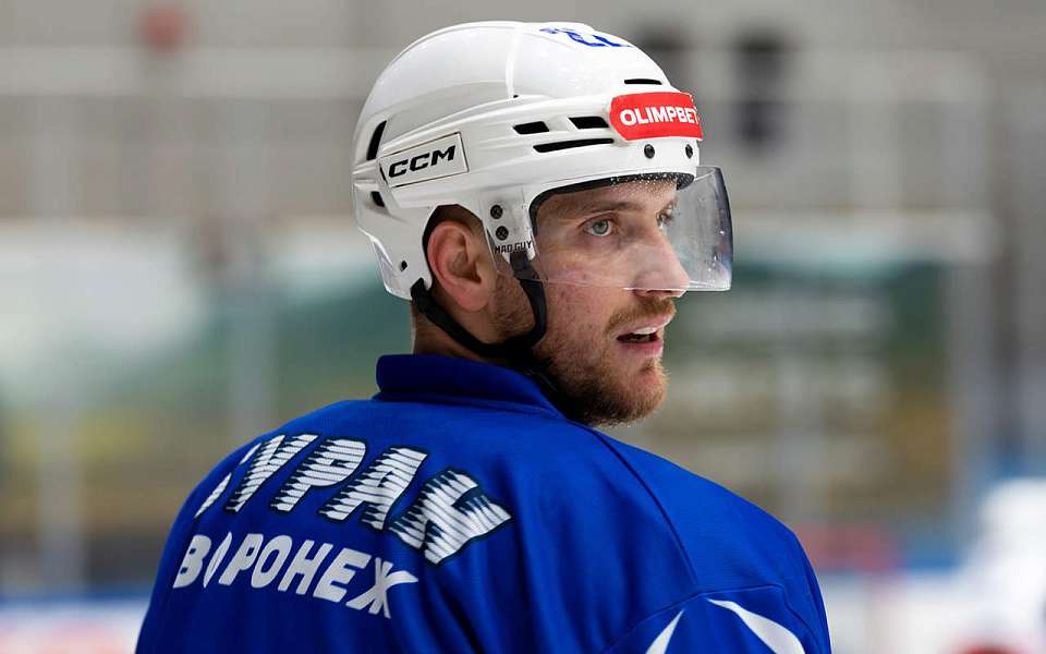 Александр Шипилов продолжит выступать за воронежский «Буран»