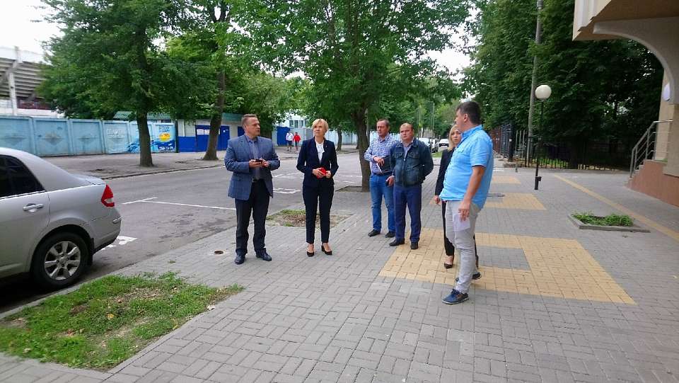 Руководитель управы Центрального района Инна Шеина провела совещание по благоустройству прилегающей к парку «Орленок» территории