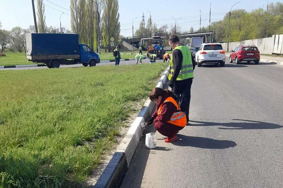 В Ленинском районе обновляют дорожную инфраструктуру