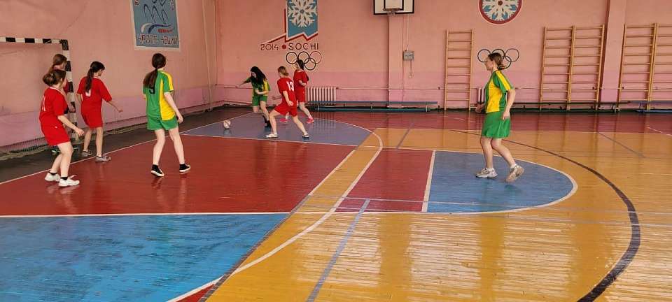 Среди студентов Железнодорожного района прошел турнир по мини-футболу «Экстремизм – угроза жизни!»