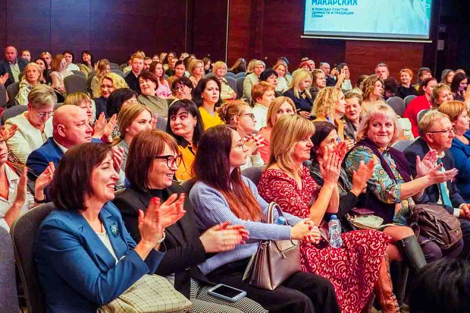 Звёзды и более 50 спикеров. Стали известные первые подробности программы Х форума Столля 