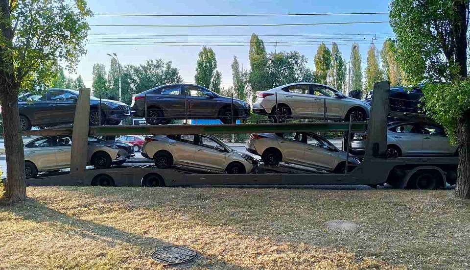 Обещая купить в США жительнице Воронежской области авто, белгородец присвоил 2,75 млн рублей